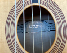 Load image into Gallery viewer, Hanson Luthier Altamira Model M
