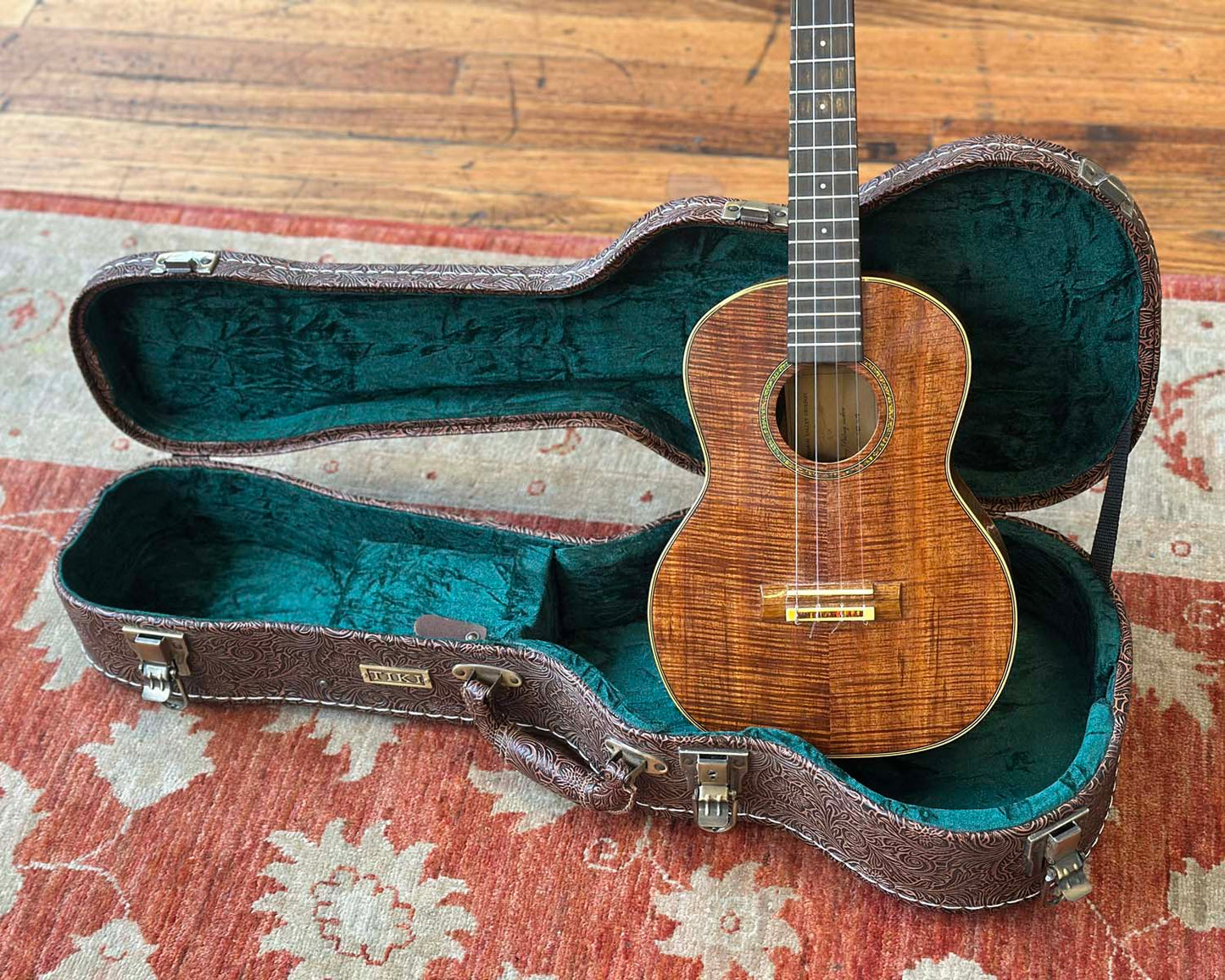 Hindmarsh Valley Ukuleles Custom Order Baritone Uke - Flamed Koa #16 - w/ HSC