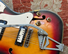 Load image into Gallery viewer, Late 60s MIJ Honey / Teisco SE-26V Hollowbody