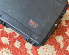 Load image into Gallery viewer, SKB iSeries 76 Key Waterproof Keyboard Case
