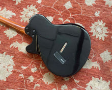 Load image into Gallery viewer, Godin Flat 5 Standard