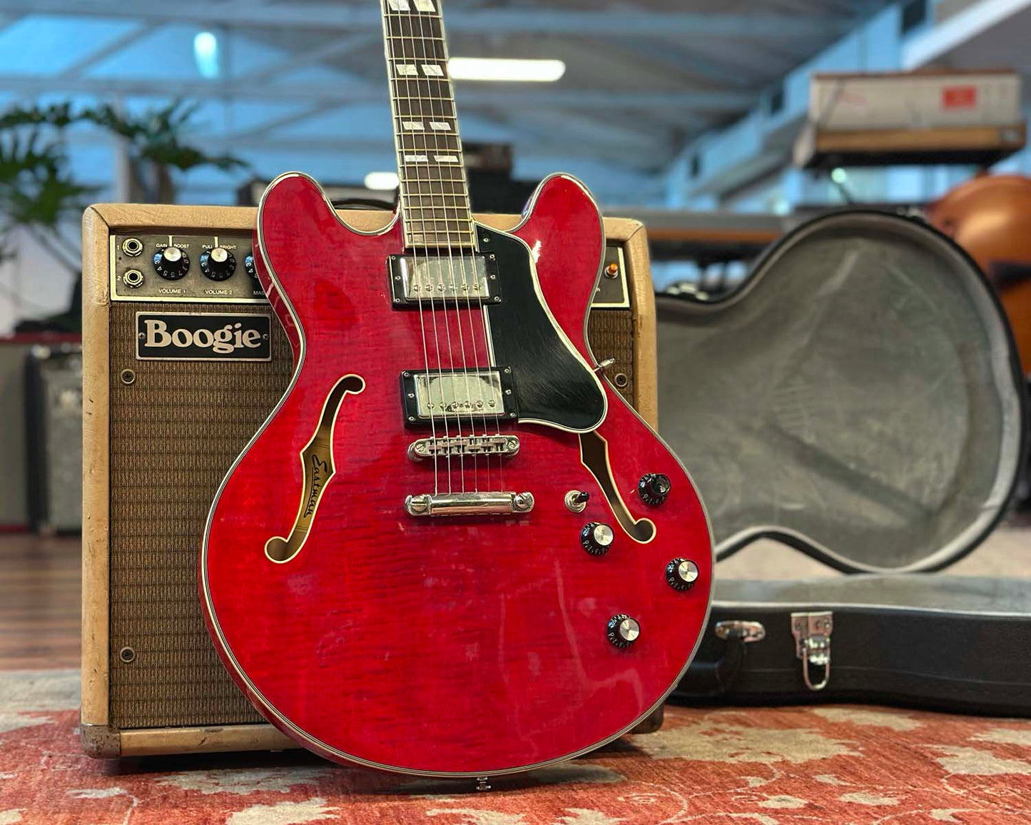 Eastman T486-RD Semi-Hollow Electric w/OHSC