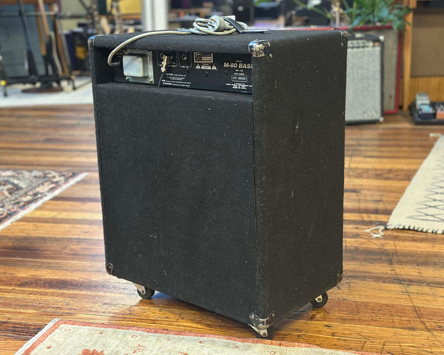 Fender M-80