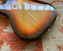 Load image into Gallery viewer, 1979 Fender Precision Bass (5.2kg)
