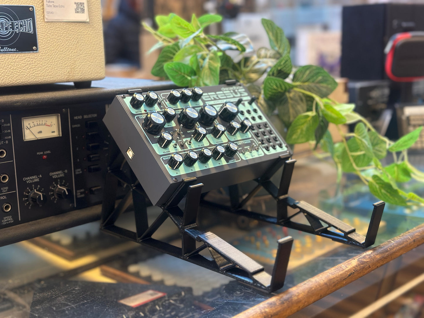Dreadbox Erebus - Reissue Analog Duophonic Synthesizer w/ St3nd Stand