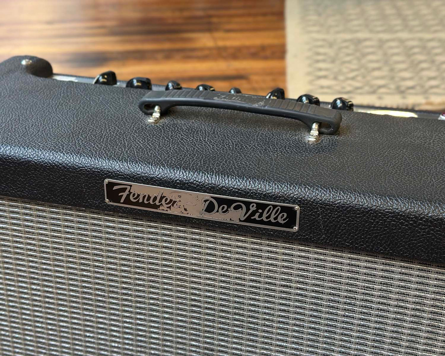 Fender Hot Rod DeVille 212 60 Watt 2x12" Guitar Amplifier w/Spring Reverb