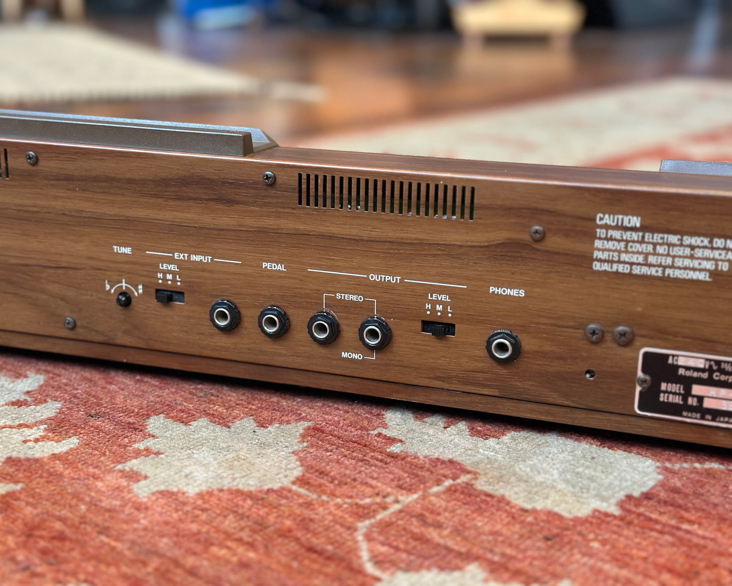 Roland HP-70 Piano Plus