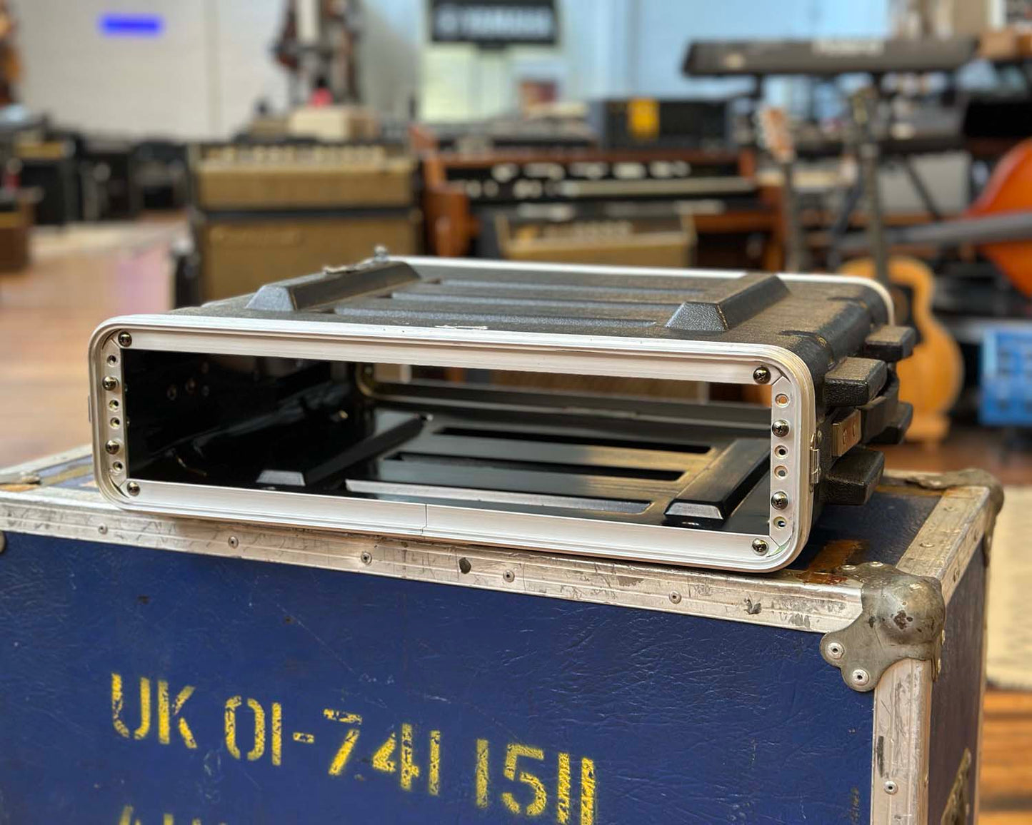 UXL 19" 2U Road Case