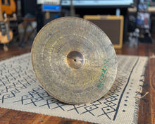 Load image into Gallery viewer, Istanbul 24" Agop Signature Ride w/ Xtreme Cymbal Bag