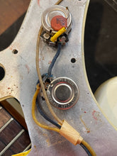 Load image into Gallery viewer, 1962 Pre-L Series Fender Jazzmaster - Olympic White (Refin)