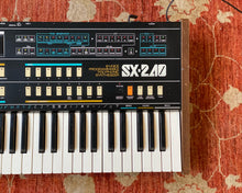 Load image into Gallery viewer, KAWAI SX-240 8-Voice Polyphonic Programmable Synthesizer