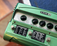 Load image into Gallery viewer, Line 6 DL4 Delay Modeler