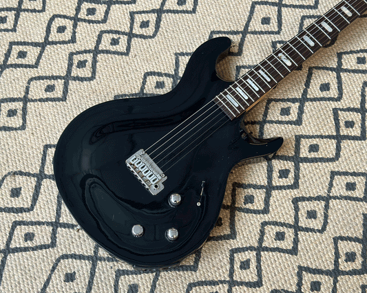 Line 6 Variax 700 Solid Body Modelling Electric