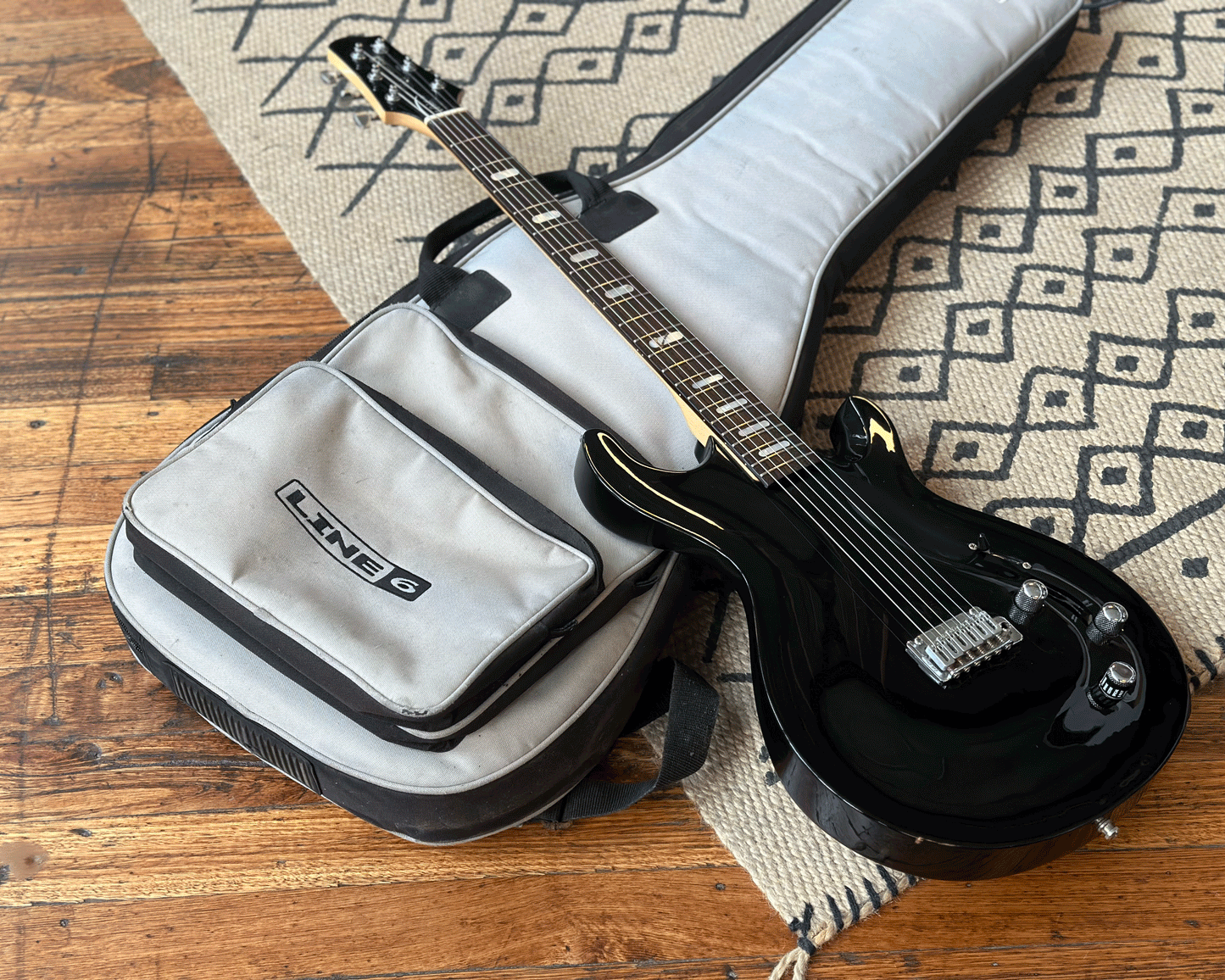 Line 6 Variax 700 Solid Body Modelling Electric
