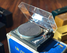 Load image into Gallery viewer, 1974-1977 Linn Sondek LP-12 Turntable