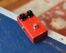 Load image into Gallery viewer, Vintage 1978 MXR Dyna Comp - Op Amp-based Compressor Pedal