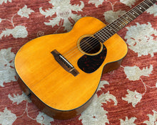 Load image into Gallery viewer, 1966 Martin 000-18 w/ Hard Case