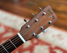 Load image into Gallery viewer, 1966 Martin 000-18 w/ Hard Case