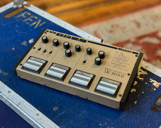 Maxon UE 303B Bass Multi-Effects Pedal