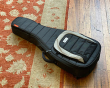 Load image into Gallery viewer, Mono M80 Acoustic Parlour Guitar Case
