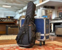 Load image into Gallery viewer, Mono M80 Vertigo Dreadnought Acoustic Case