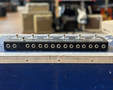 Load image into Gallery viewer, Mooer L6 Pedal Controller