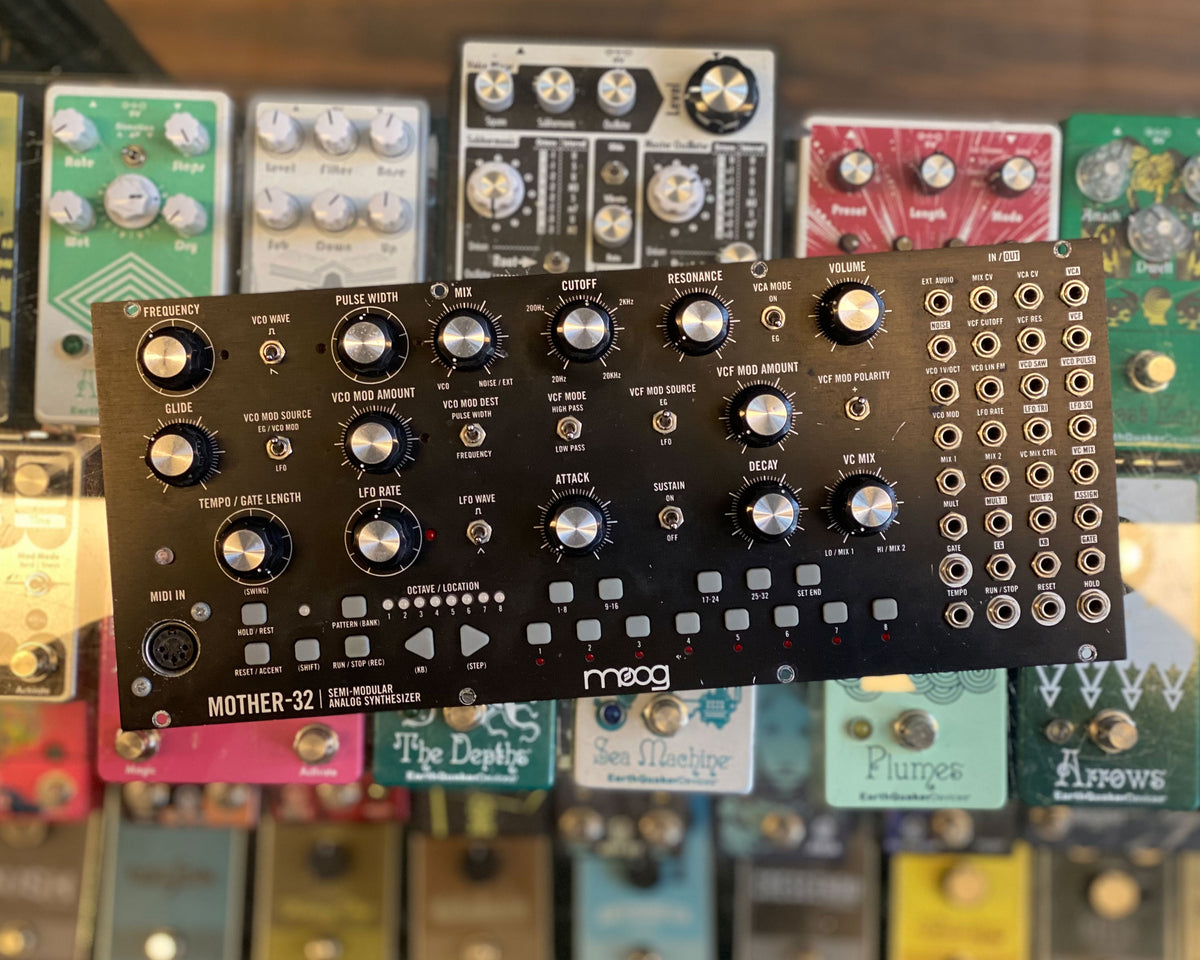 Mother outlet 32 eurorack