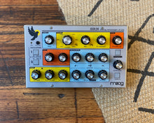 Load image into Gallery viewer, Moog Sirin Analogue Messenger of Joy