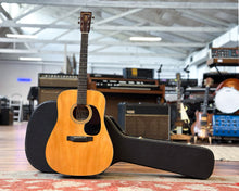 Load image into Gallery viewer, Nashville ND-18 Dreadnought Acoustic Guitar