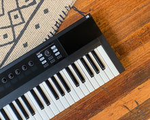 Load image into Gallery viewer, Native Instruments Kontrol S49 Mk1
