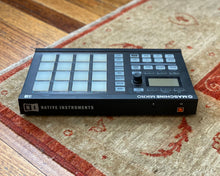 Load image into Gallery viewer, Native Instruments Maschine Mikro MK1