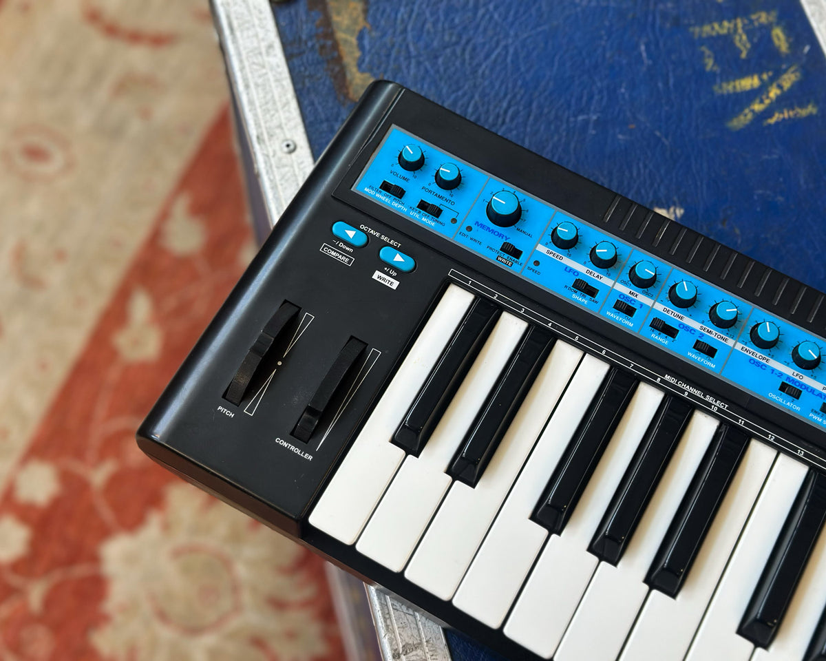 Novation Bass Station – Found Sound