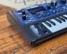 Load image into Gallery viewer, Novation MiniNova
