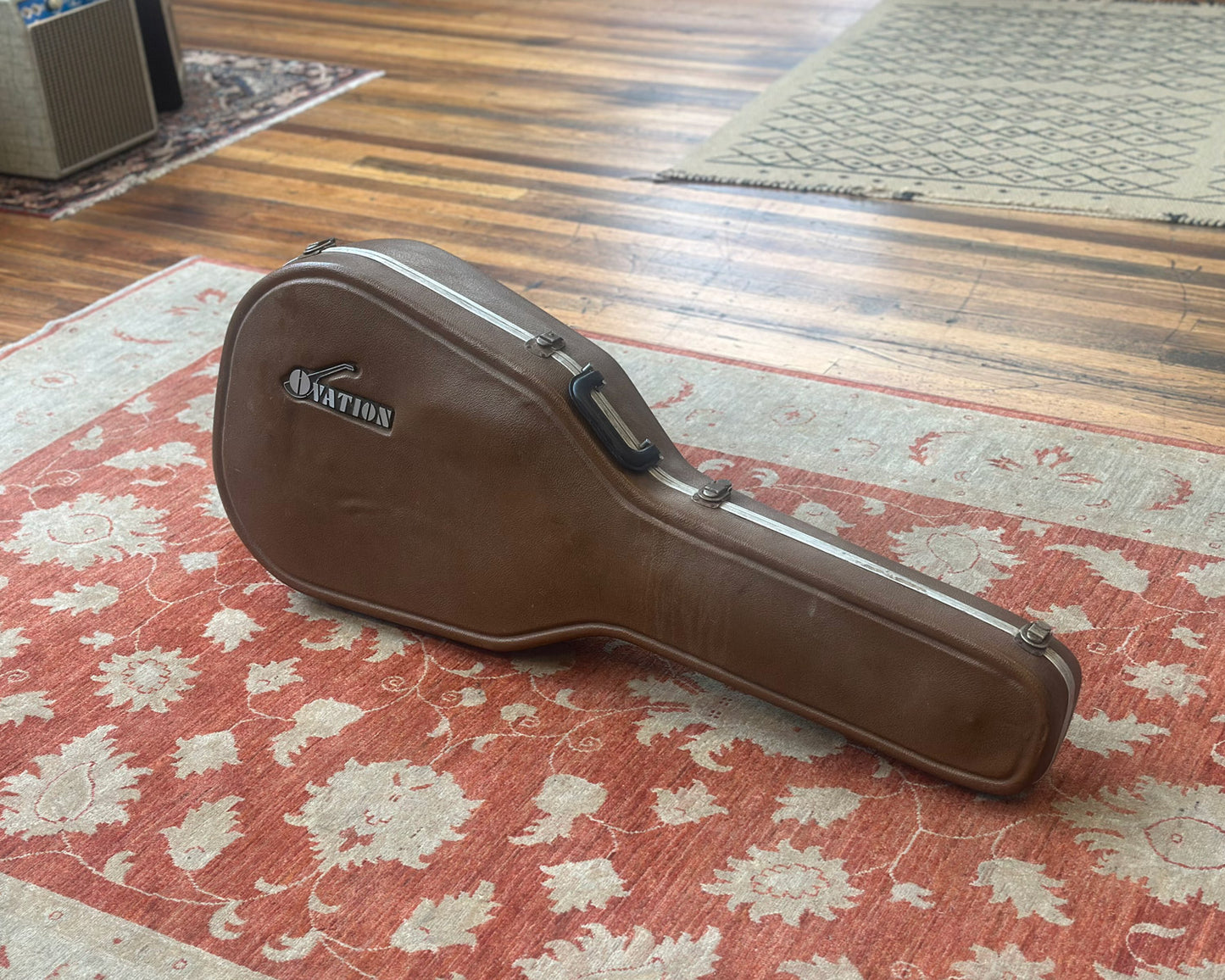 Ovation 1612 Custom Balladeer w/ OHSC