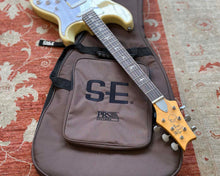 Load image into Gallery viewer, Paul Reed Smith SE Silver Sky