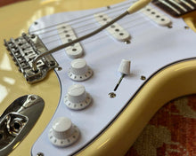 Load image into Gallery viewer, Paul Reed Smith SE Silver Sky