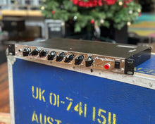 Load image into Gallery viewer, Peavey Valverb - 120V Tube Driven Spring Reverb & Optical Tremolo