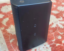 Load image into Gallery viewer, QSC K8 1000W Power Speaker (version 1)