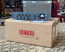 Load image into Gallery viewer, Retro Powerstrip