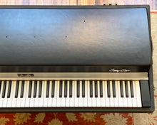 Load image into Gallery viewer, Fender Rhodes Mark 1 Suitcase Eighty Eight