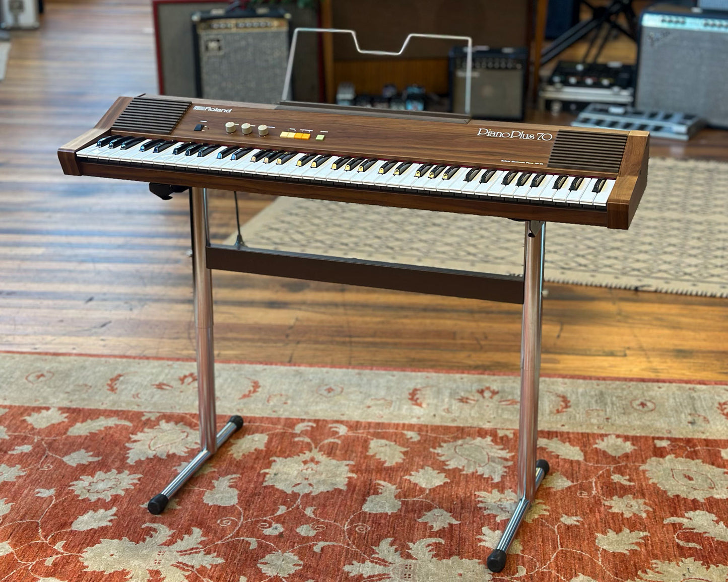 Roland HP-70 Piano Plus
