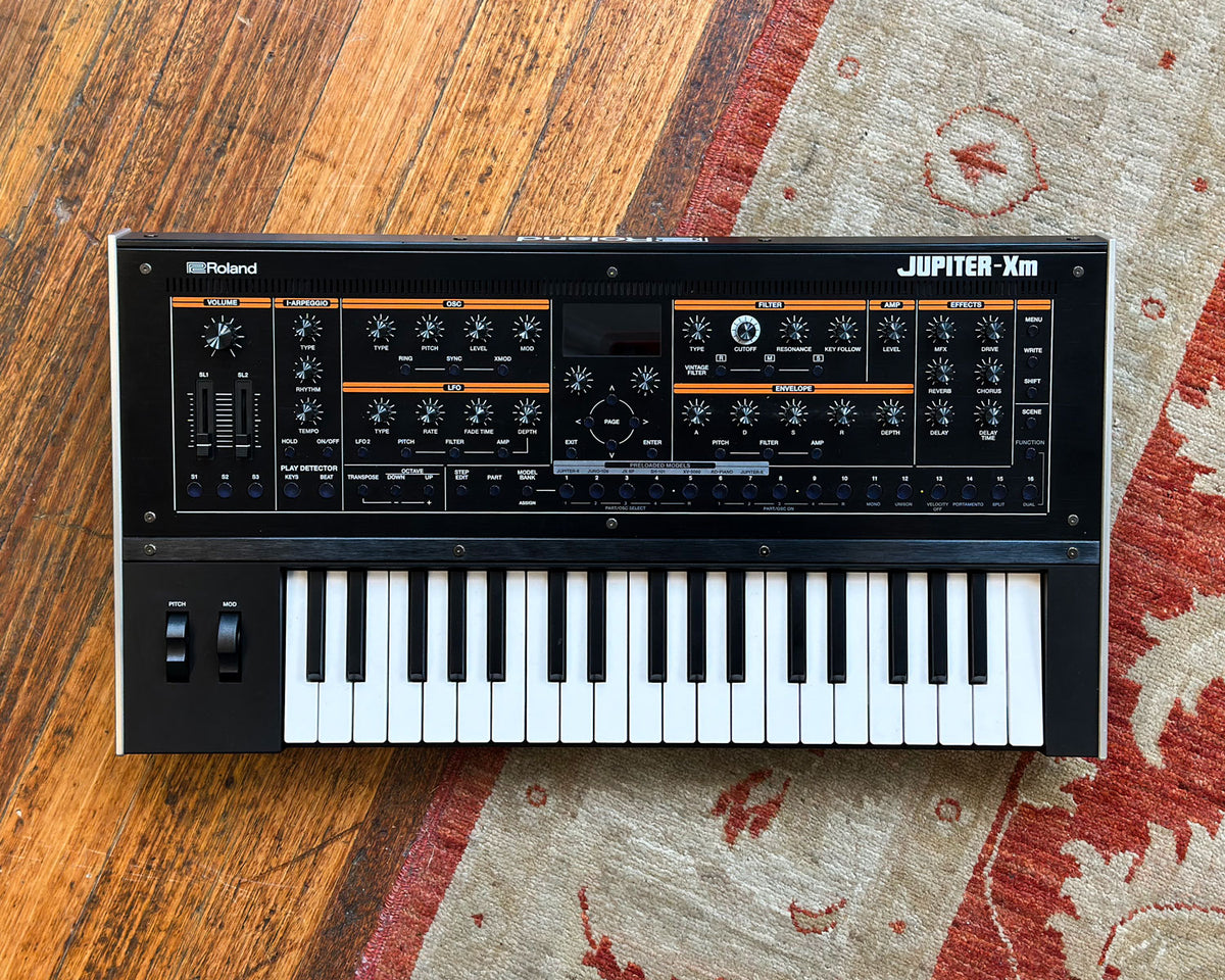 美品　Roland JUPITER-XM hq720.jpg?sqp=-