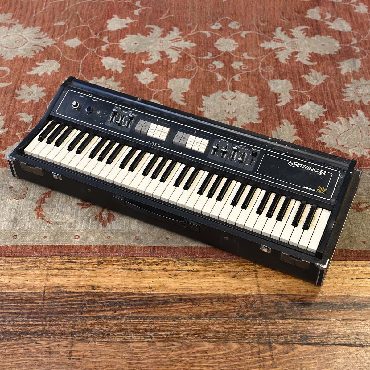 1977 Roland RS-202 Strings – Found Sound