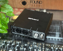 Load image into Gallery viewer, Roland Rubix 22 USB Audio Interface