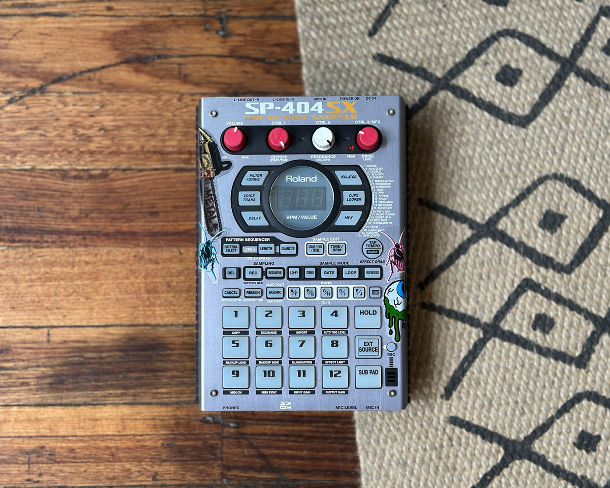 Roland SP-404SX リニアウェーブサンプラー NEW Roland SP-404SX Compact Linear Wave Sampler From Japan