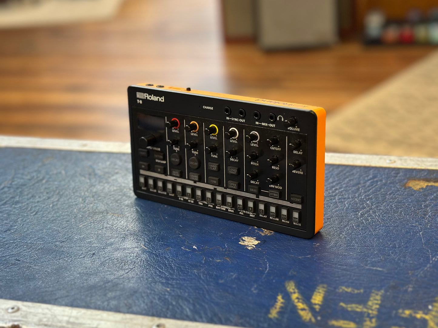 Roland T-8 AIRA Beat Machine