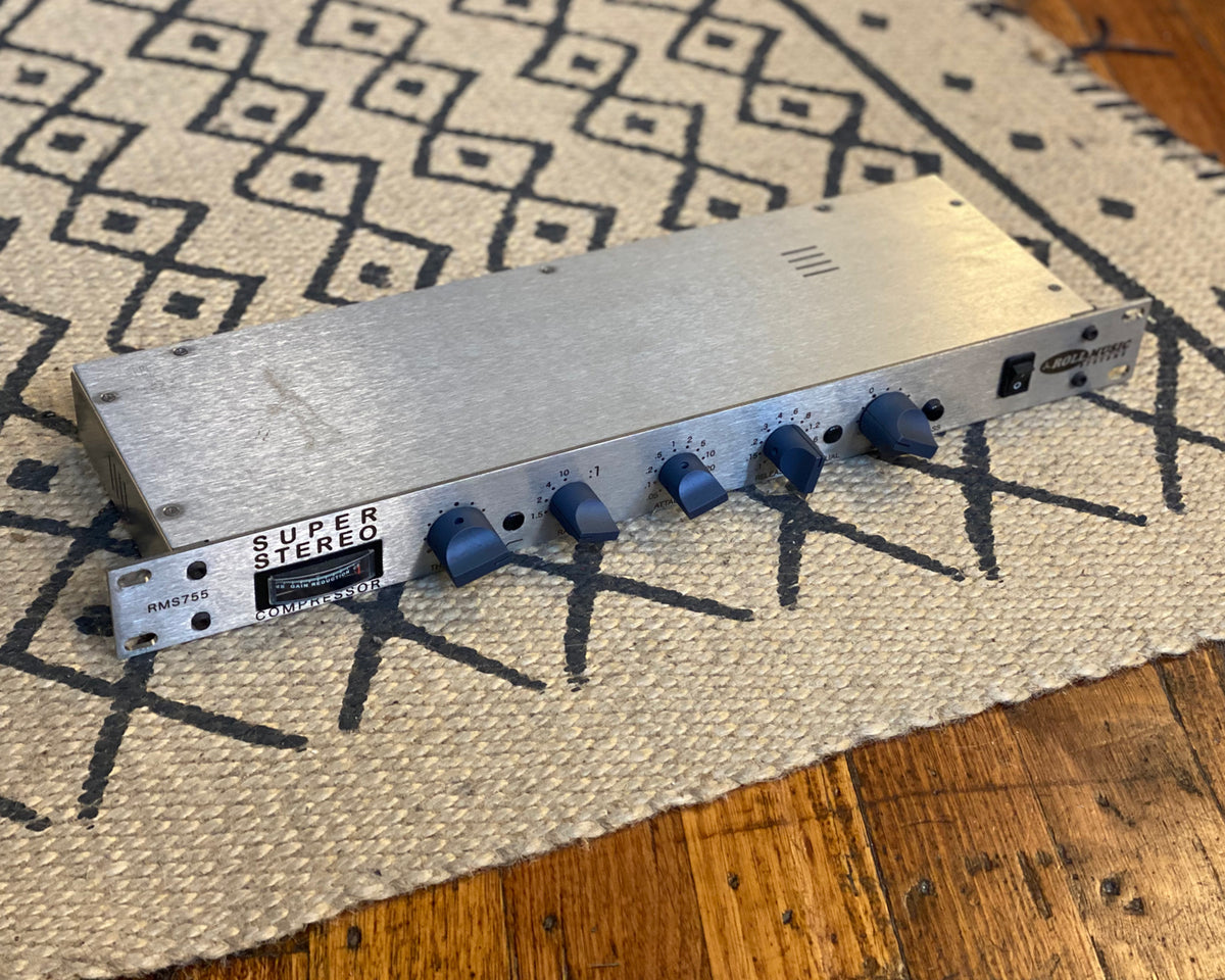 Roll Music Systems RMS755 Super Stereo Compressor – Found Sound
