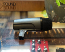 Load image into Gallery viewer, Sennheiser E602-II Dynamic Microphone