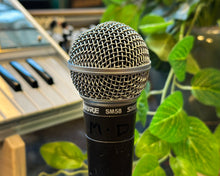 Load image into Gallery viewer, Shure SM58