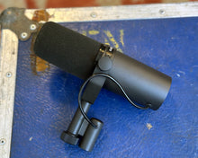 Load image into Gallery viewer, Shure SM7B